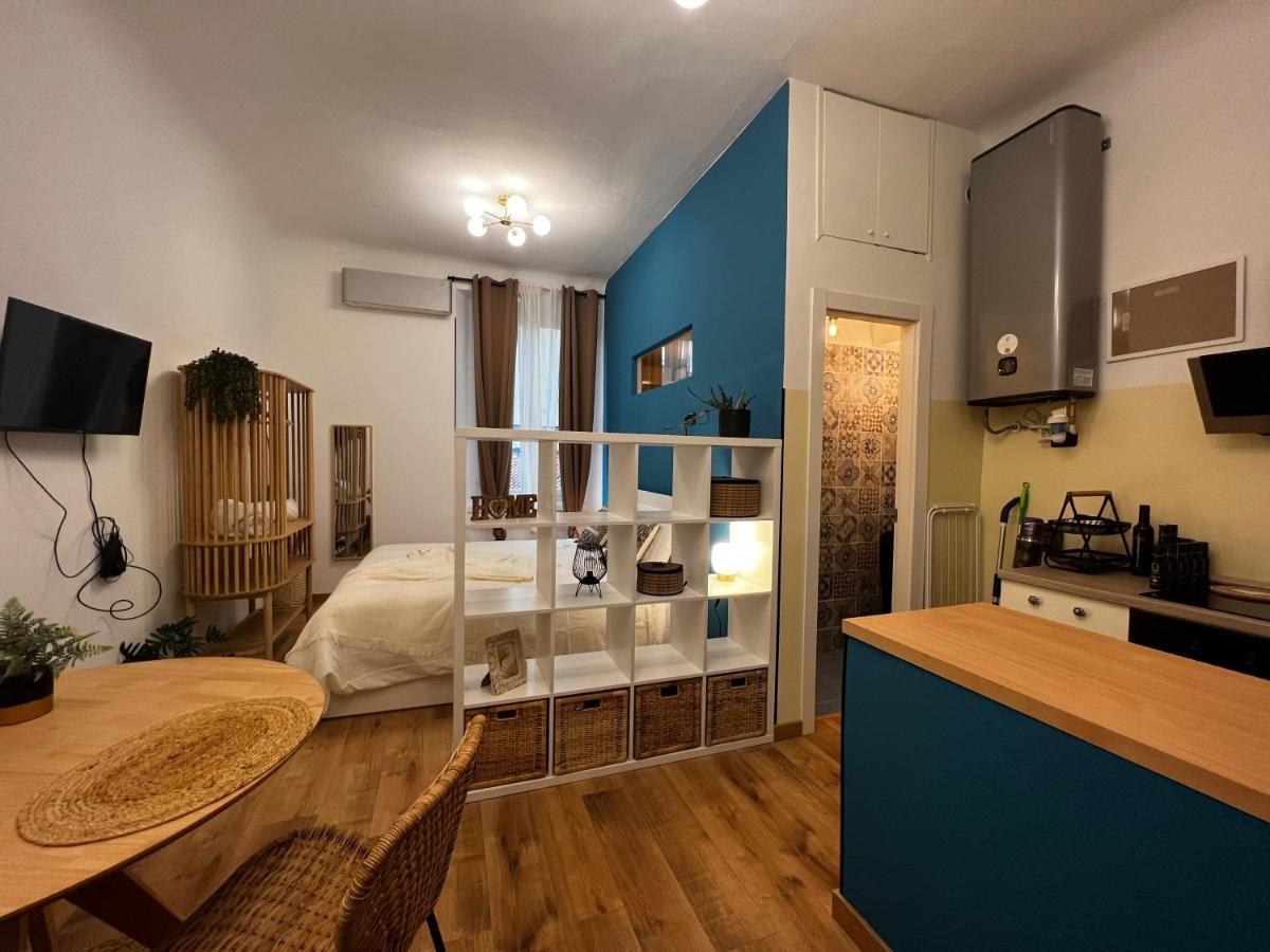 Appartement Regina Milano Ai Navigli - Sky Tv, Wifi And Breakfast Box Extérieur photo
