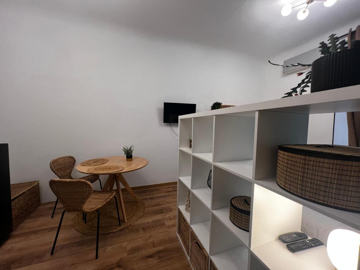 Appartement Regina Milano Ai Navigli - Sky Tv, Wifi And Breakfast Box Extérieur photo
