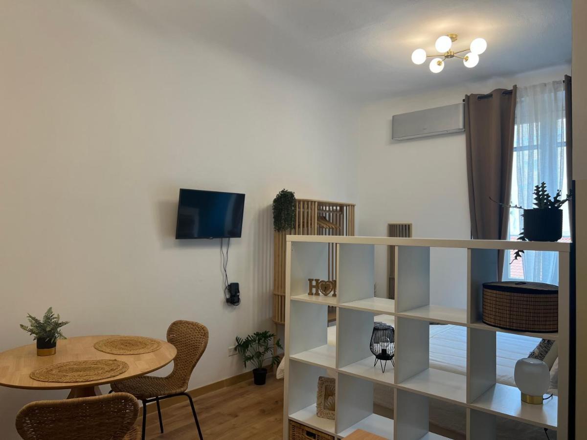 Appartement Regina Milano Ai Navigli - Sky Tv, Wifi And Breakfast Box Extérieur photo