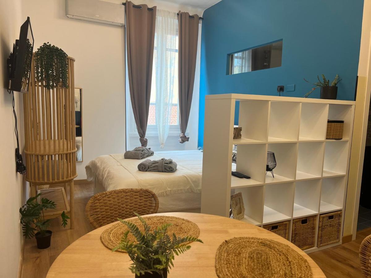 Appartement Regina Milano Ai Navigli - Sky Tv, Wifi And Breakfast Box Extérieur photo