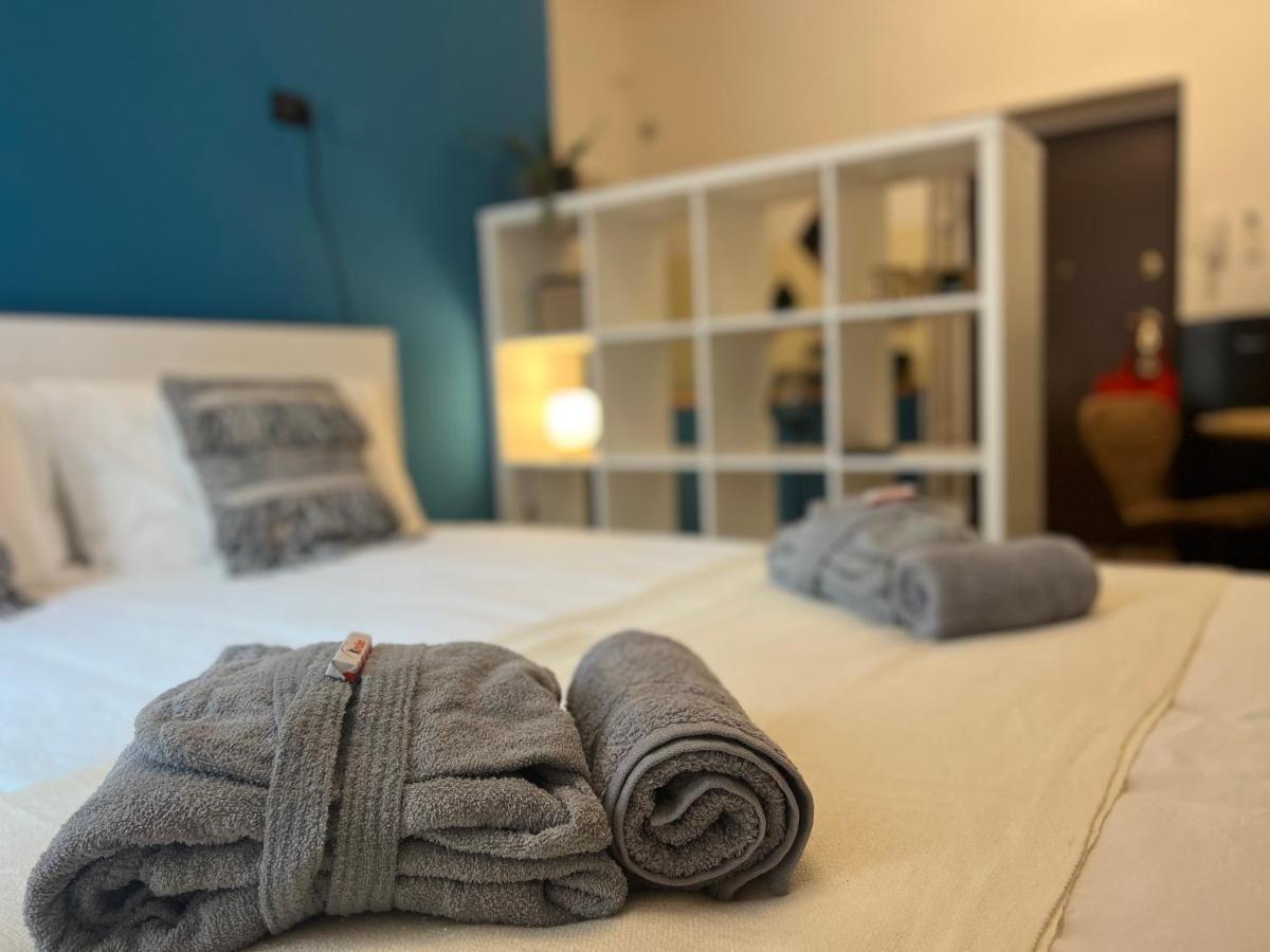 Appartement Regina Milano Ai Navigli - Sky Tv, Wifi And Breakfast Box Extérieur photo