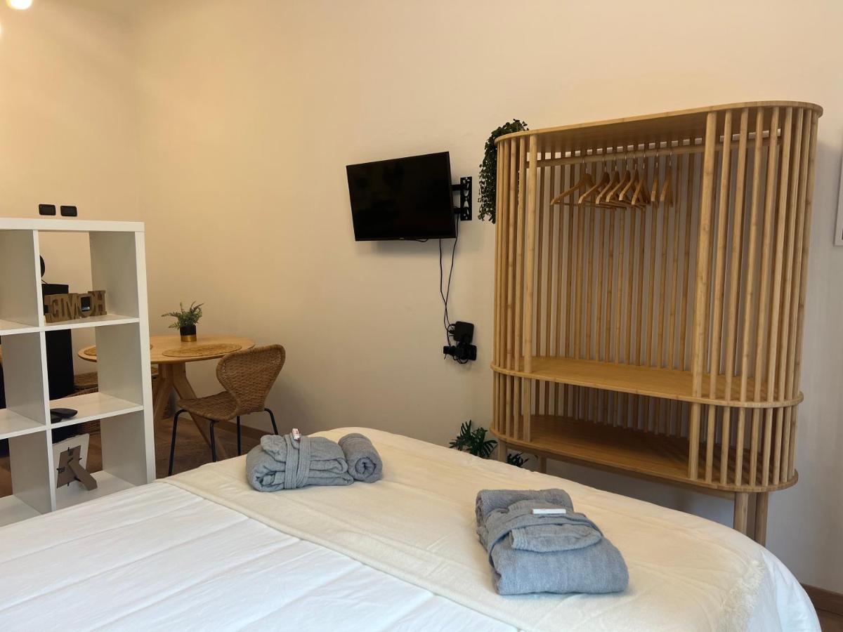 Appartement Regina Milano Ai Navigli - Sky Tv, Wifi And Breakfast Box Extérieur photo