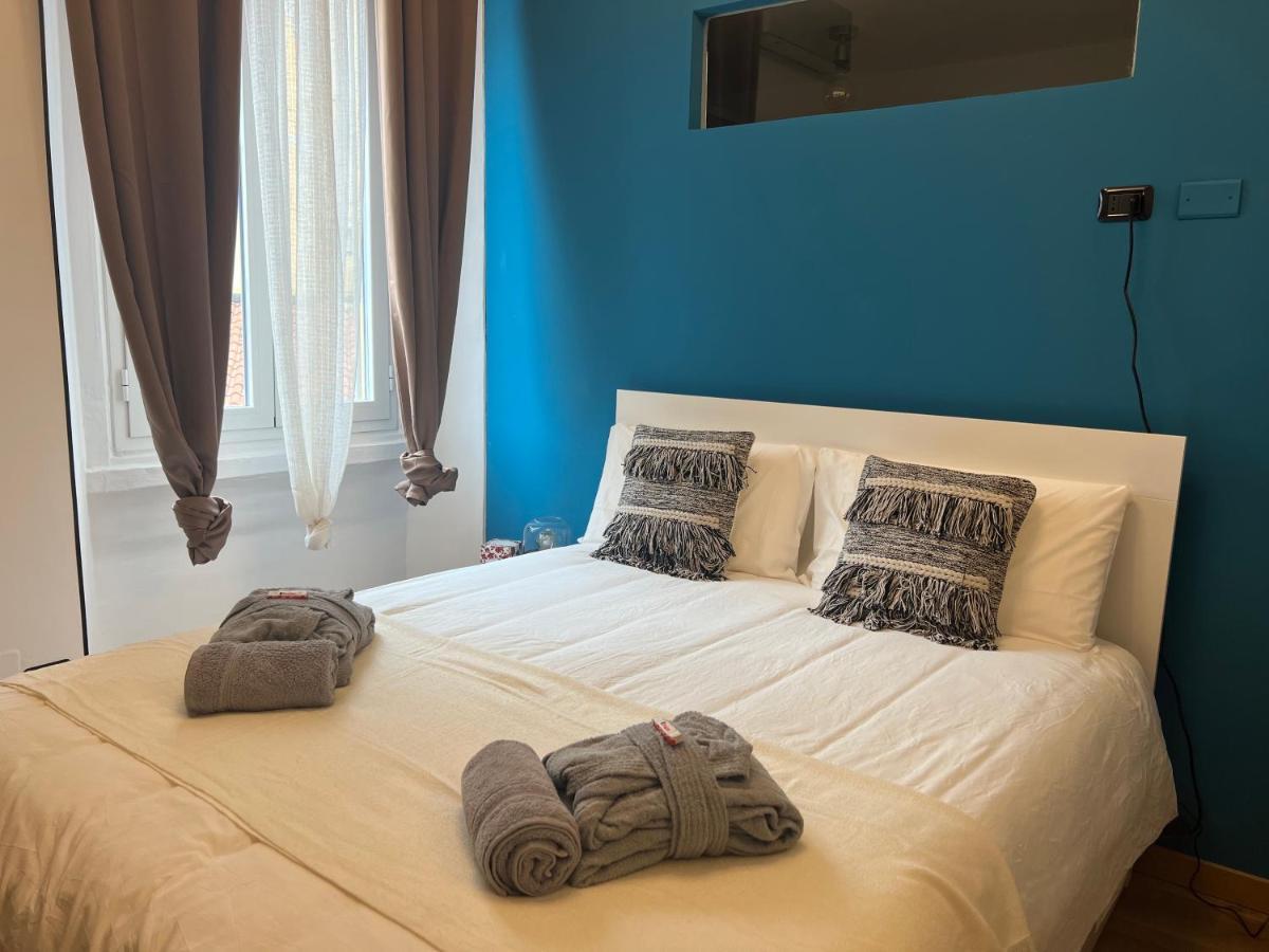 Appartement Regina Milano Ai Navigli - Sky Tv, Wifi And Breakfast Box Extérieur photo